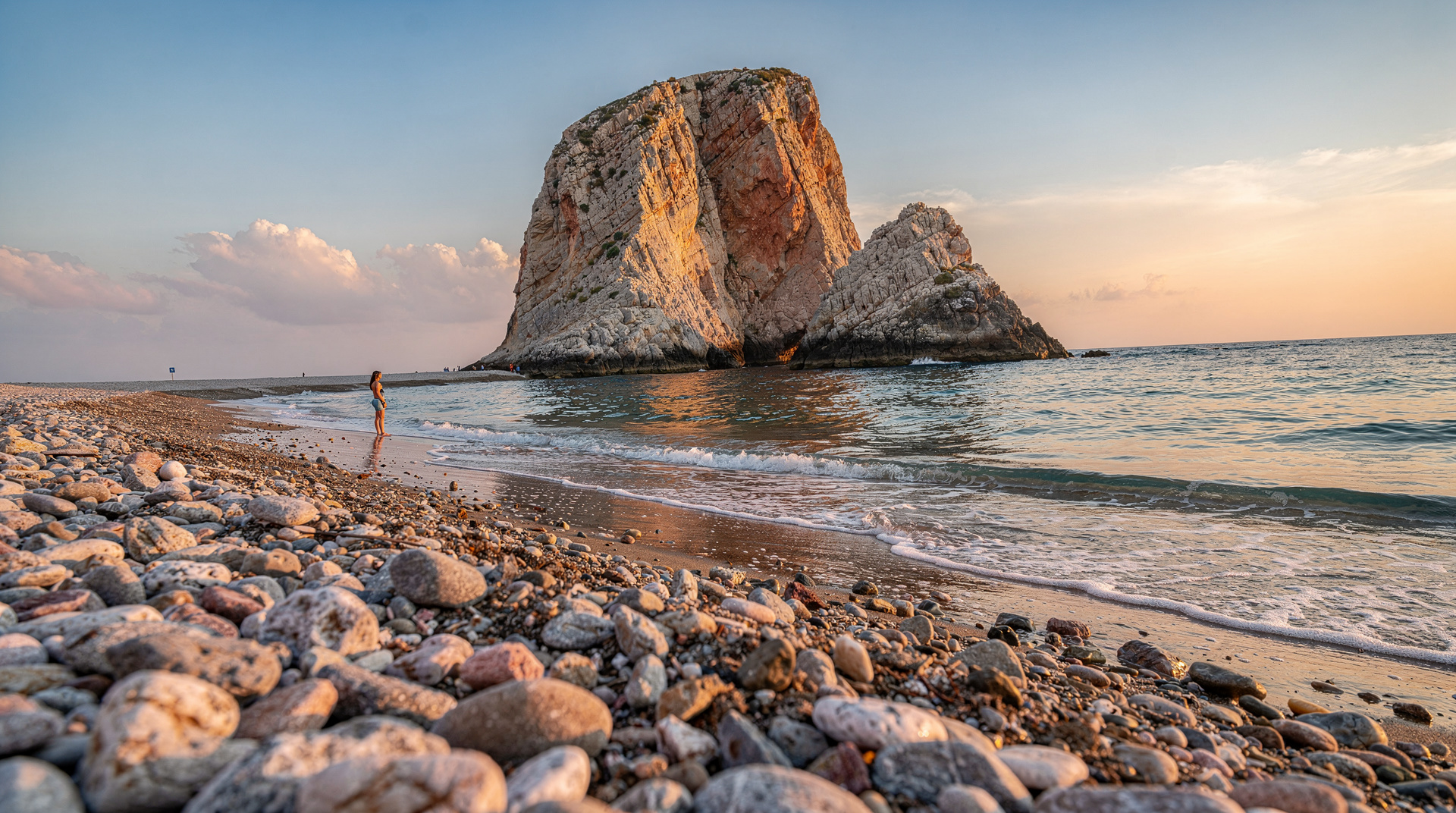 Petra tou Romiou: Aphrodite's Rock on the Limassol coast